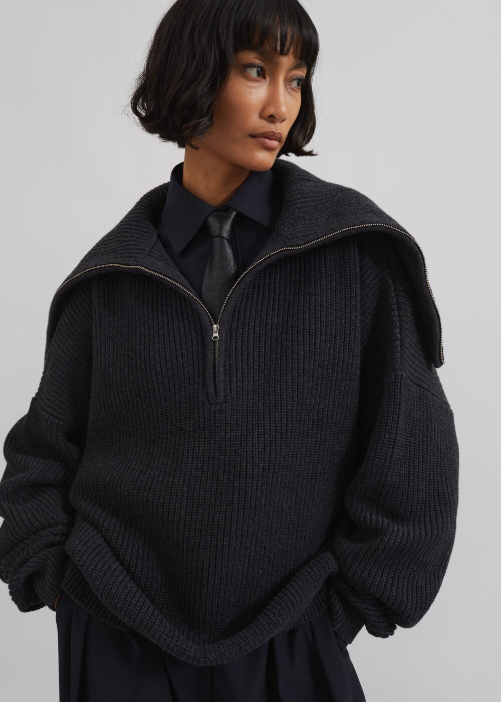 Hazel Oversized Wool Jumper - Dark Grey - Image 10