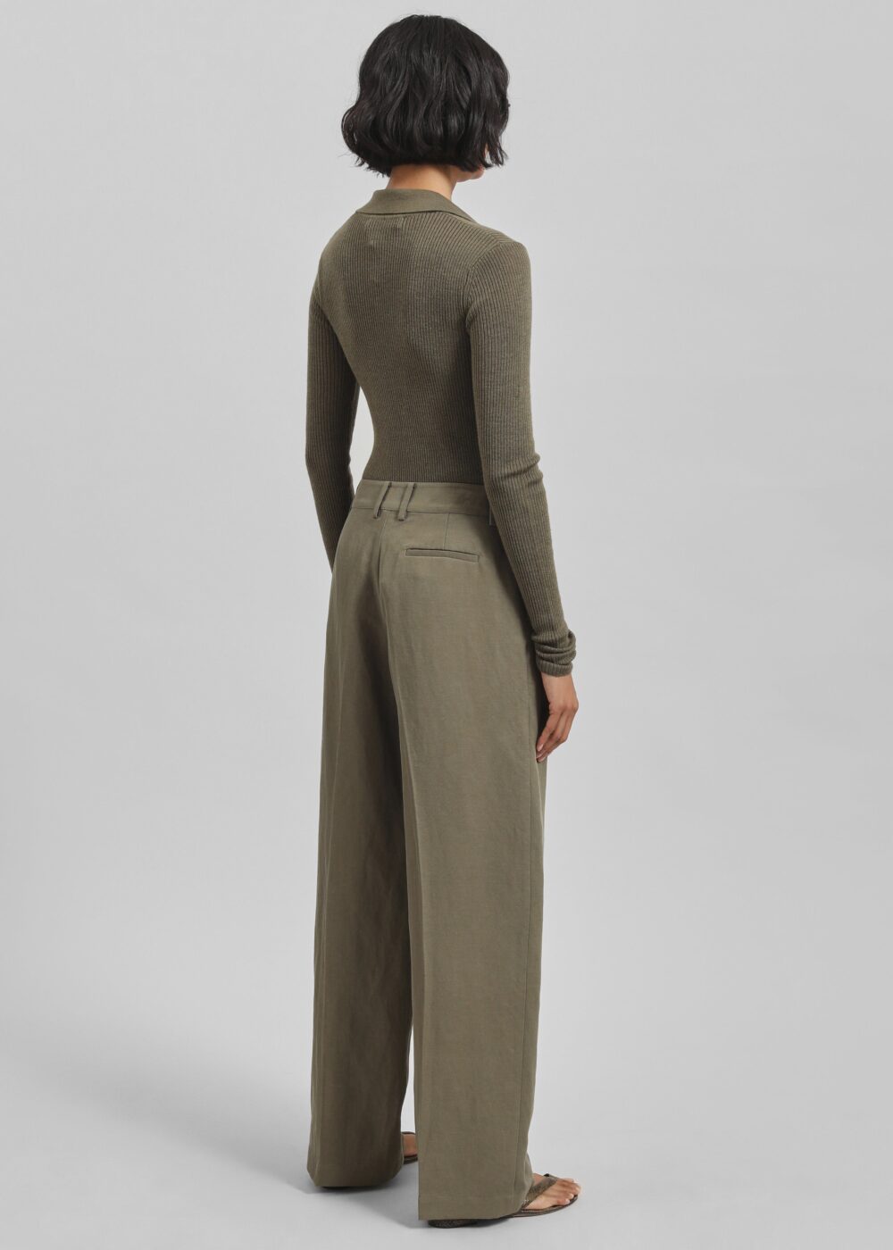 Daytona Pleated Linen Trousers - Khaki - Image 9