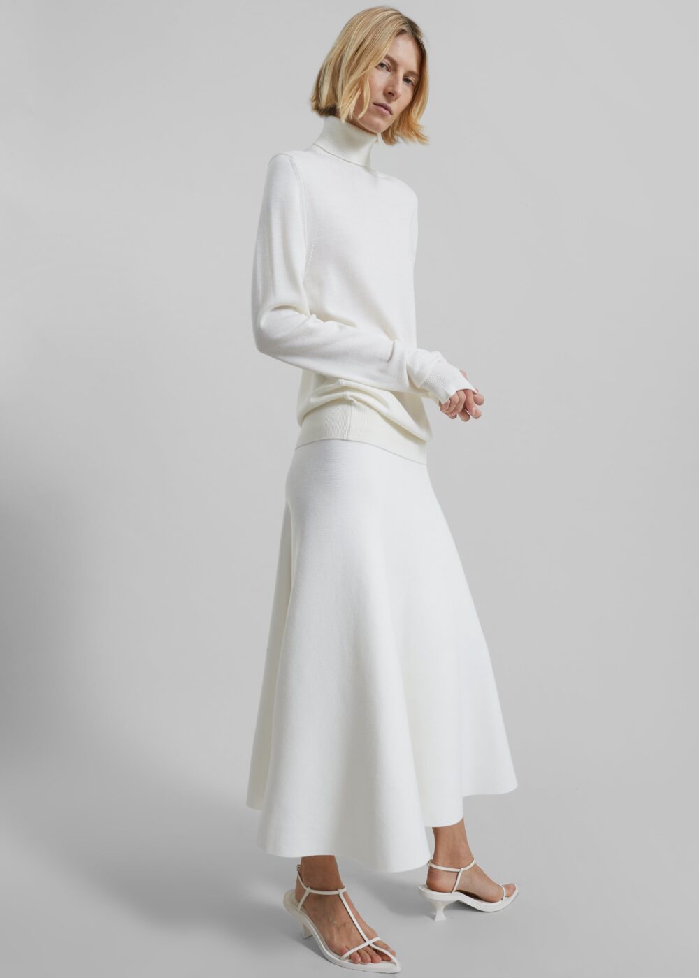 Eve Thin Turtleneck Sweater - Ivory - Image 4