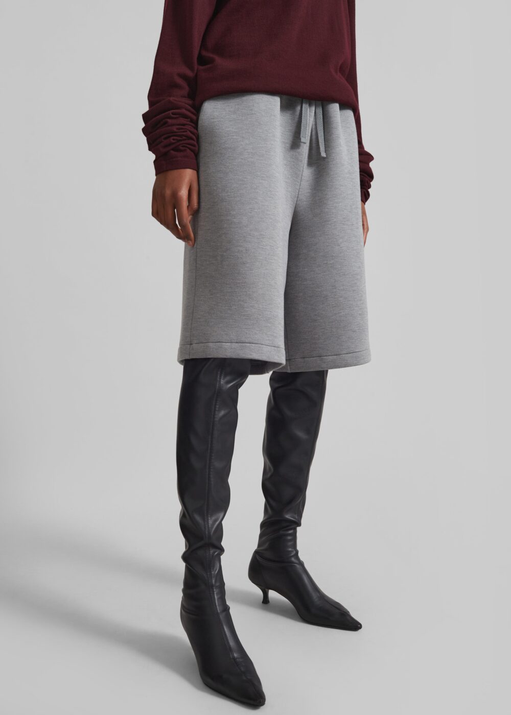 Rian Sweatshorts - Grey - Image 5