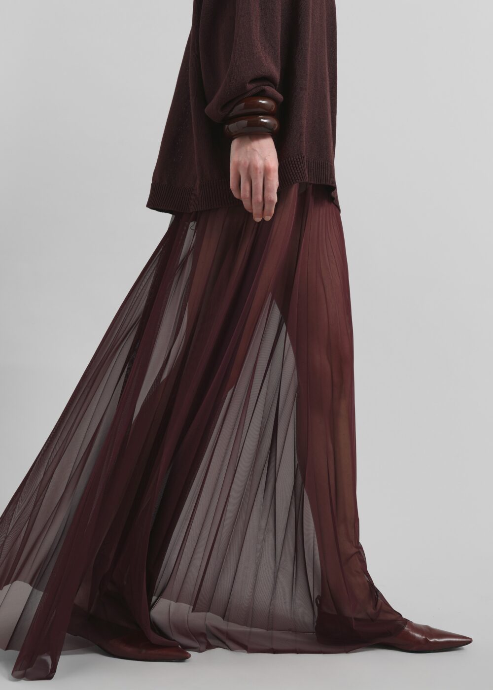 Vallen Pleated Mesh Maxi Skirt - Burgundy - Image 3